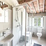 アパート Ampio Completamente Rinnovato Con Vista E Piscina ルッカ