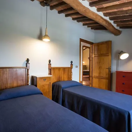 Ampio Completamente Rinnovato Con Vista E Piscina Lucca